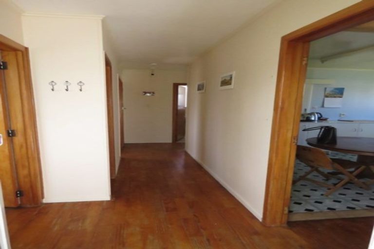 Photo of property in 28 Nile Road, Kelston, Auckland, 0602