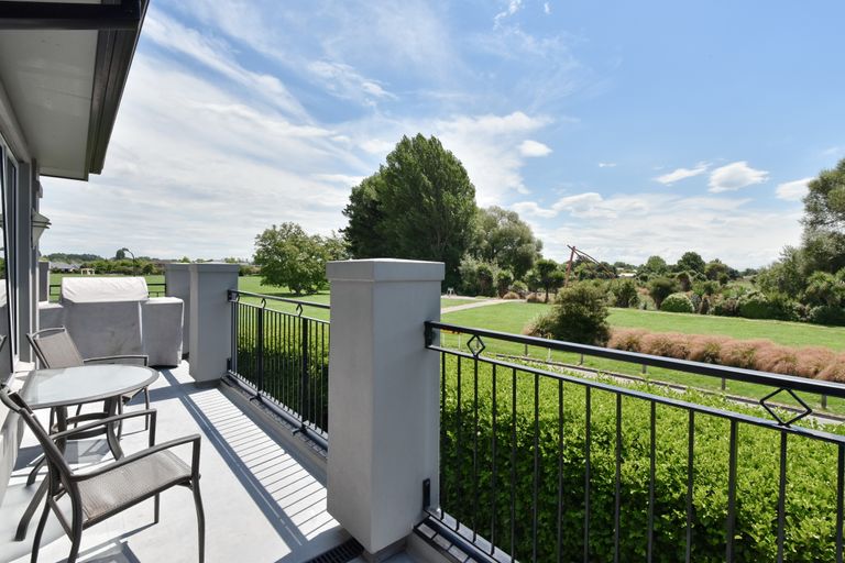 Photo of property in 20 Crombie Green, Northwood, Christchurch, 8051