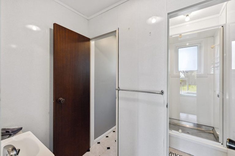 Photo of property in 7 Nuhaka Place, Paraparaumu Beach, Paraparaumu, 5032