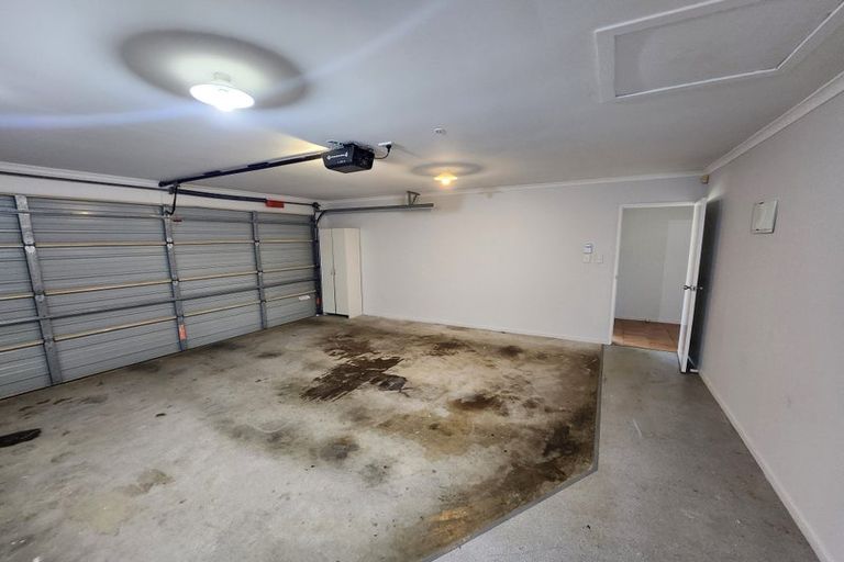 Photo of property in 27 Emmerdale Avenue, Papakura, 2110