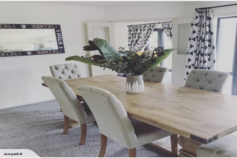 Photo of property in 3 Parkland Drive, Waipawa, 4210