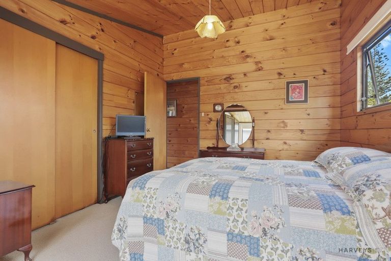 Photo of property in 2/30 Kiwi Esplanade, Mangere Bridge, Auckland, 2022