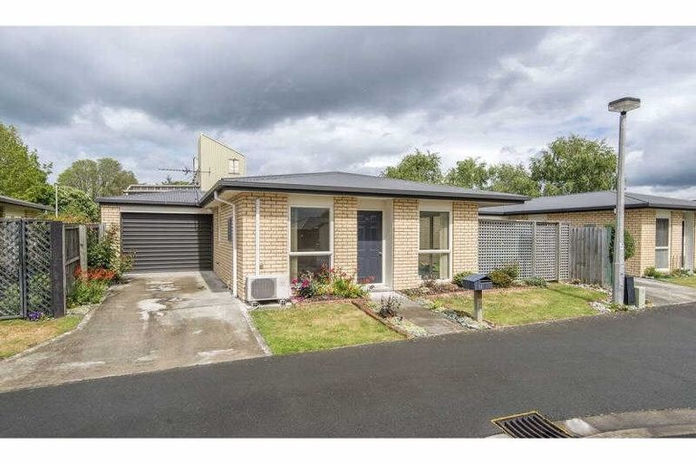 Photo of property in 22/13 Sylvan Street, Hillmorton, Christchurch, 8024