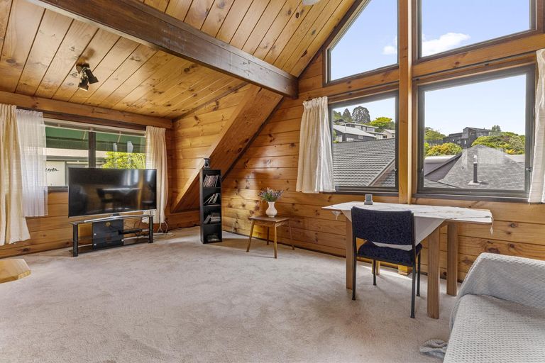 Photo of property in 23 Ewing Grove, Acacia Bay, Taupo, 3330