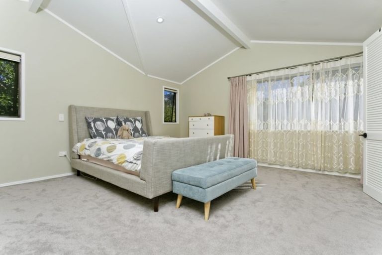 Photo of property in 43 Wyoming Avenue, Murrays Bay, Auckland, 0630