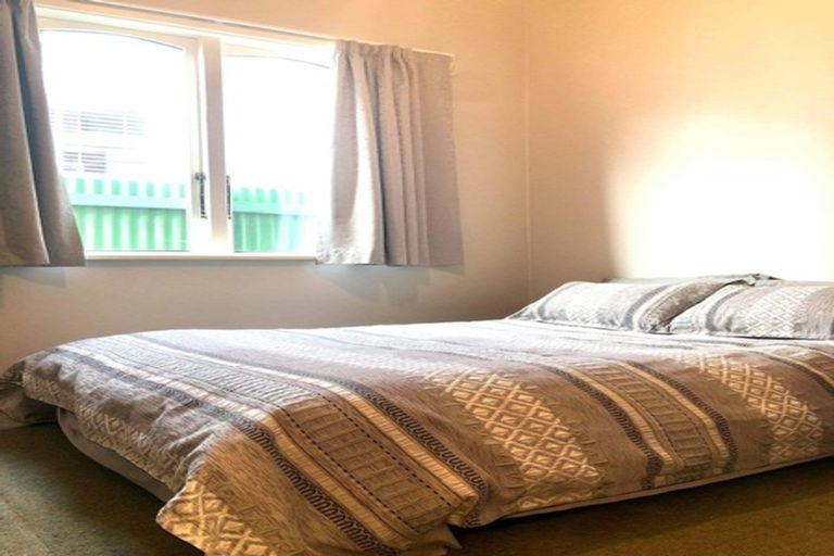 Photo of property in 18 Hector Street, Petone, Lower Hutt, 5012