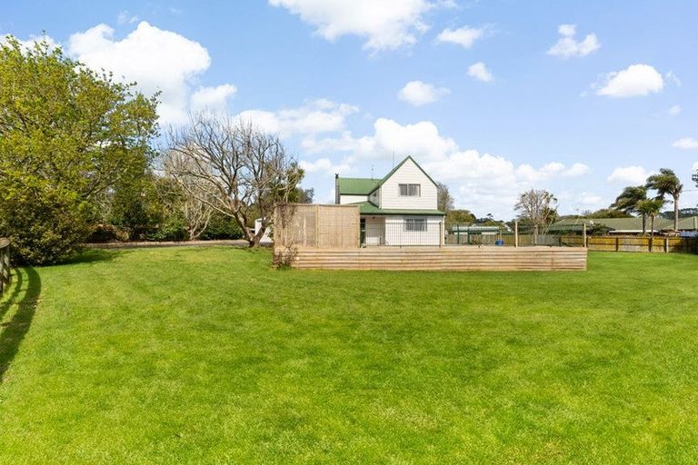 Photo of property in 14 Sarah Todd Lane, Waimauku, 0812