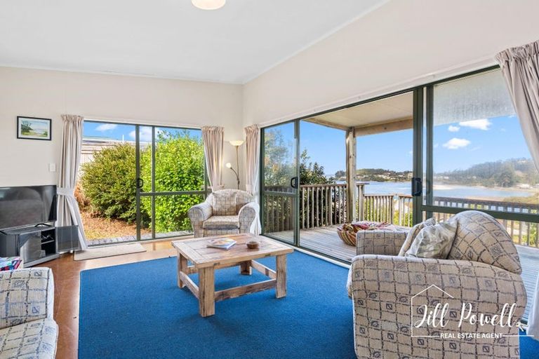 Photo of property in 13 Moana Road, Tinopai, 0593