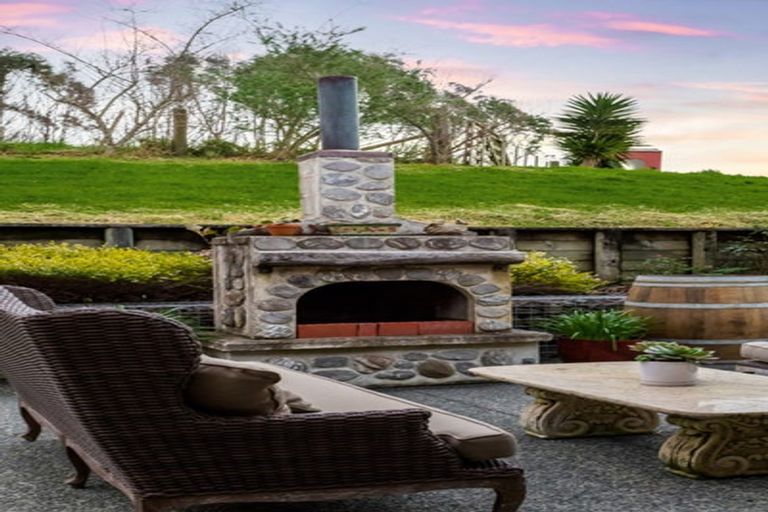 Photo of property in 1526a Weranui Road, Wainui, 0994