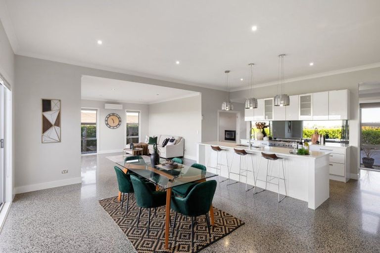 Photo of property in 160 Cumberland Drive, Flagstaff, Hamilton, 3210