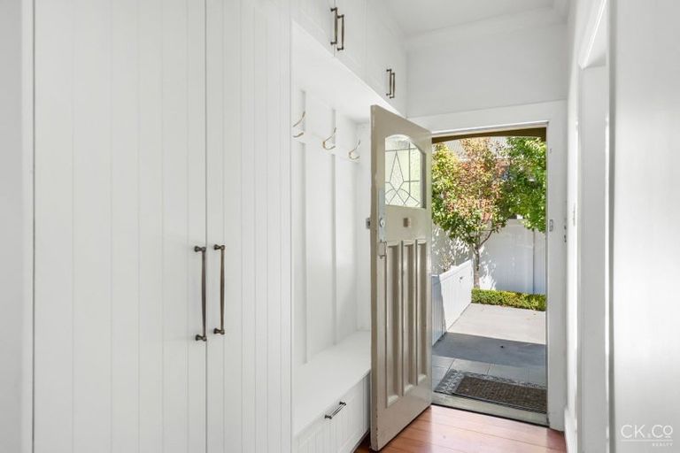 Photo of property in 388 Fergusson Drive, Heretaunga, Upper Hutt, 5018