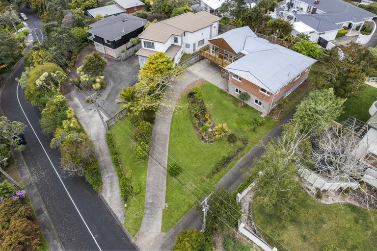 Photo of property in 29 Braemar Road, Castor Bay, Auckland, 0620