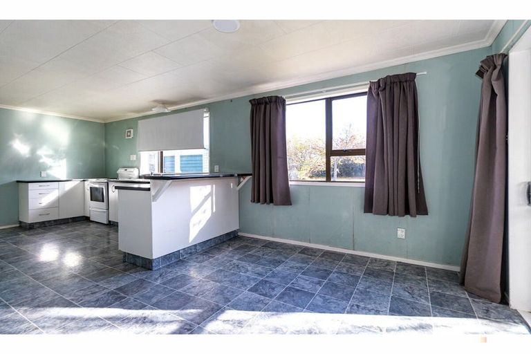 Photo of property in 1 Augustine Street, Waimate, 7924