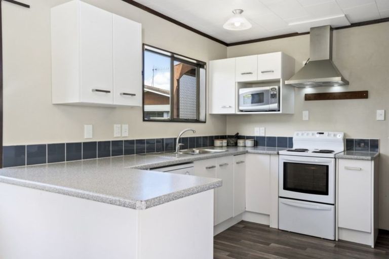 Photo of property in 27 Saint James Street, Richmond Heights, Taupo, 3330