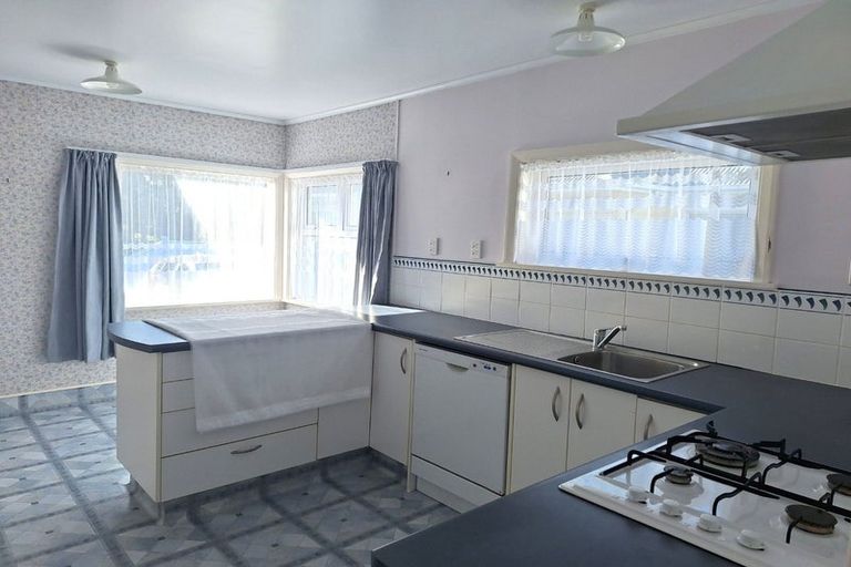 Photo of property in 70 Heretaunga Street, Petone, Lower Hutt, 5012