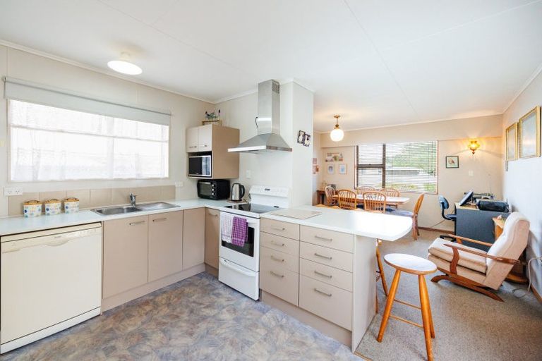 Photo of property in 1 Jenks Street, Foxton, 4814