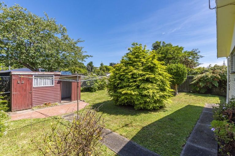 Photo of property in 53 Alexander Road, Raumati Beach, Paraparaumu, 5032