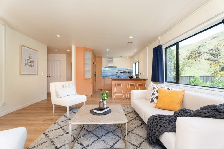 Photo of property in 17 Cheetwood Street, Churton Park, Wellington, 6037