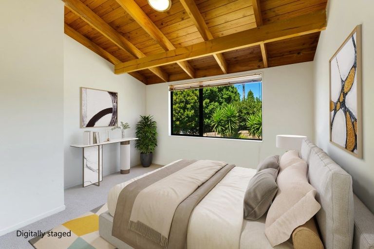 Photo of property in 148 Red Beach Road, Red Beach, 0932