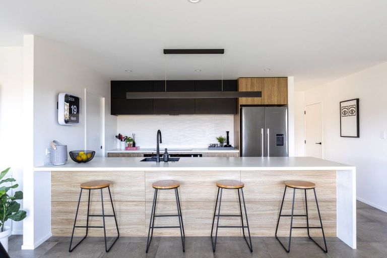 Photo of property in 10 Pa Tuna Lane, Hurdon, New Plymouth, 4310