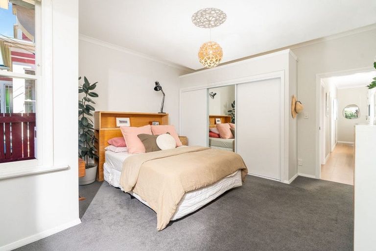 Photo of property in 166 Owen Street, Newtown, Wellington, 6021