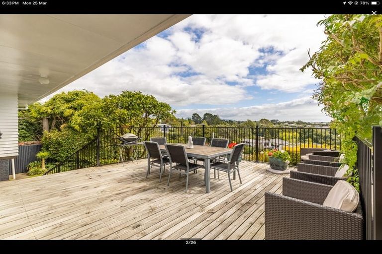 Photo of property in 230 Frankley Road, Frankleigh Park, New Plymouth, 4310