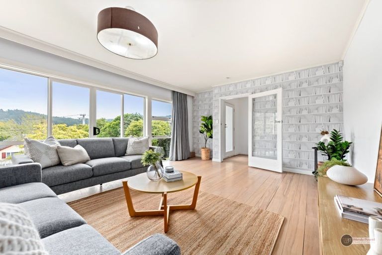 Photo of property in 23 Dowling Grove, Silverstream, Upper Hutt, 5019