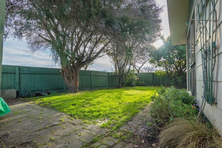 Photo of property in 19a Colonial Place, Kelvin Grove, Palmerston North, 4414