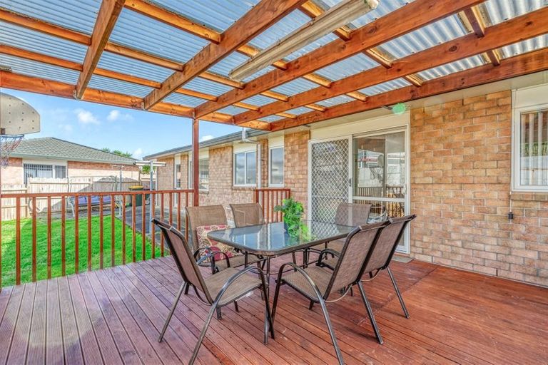 Photo of property in 4 Camberley Court, Manurewa East, Auckland, 2102