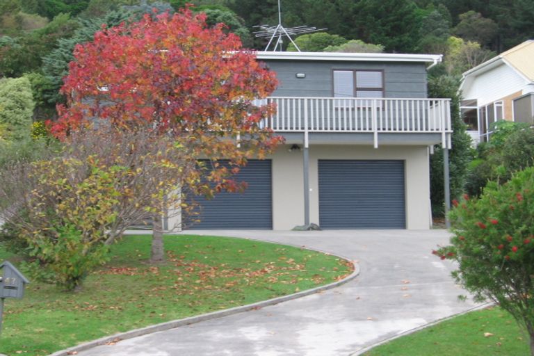 Photo of property in 47 Kakariki Grove, Waikanae, 5036