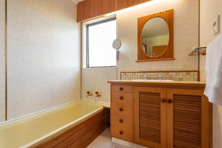 Photo of property in 23 Grange Park Avenue, Raumati South, Paraparaumu, 5032