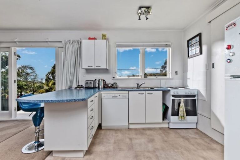 Photo of property in 45 Channel View Road, Campbells Bay, Auckland, 0630