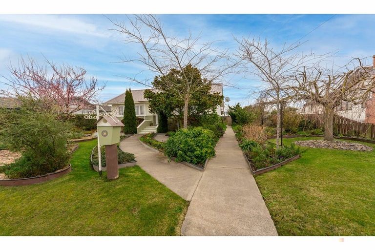 Photo of property in 8 Moorhouse Street, Waimate, 7924
