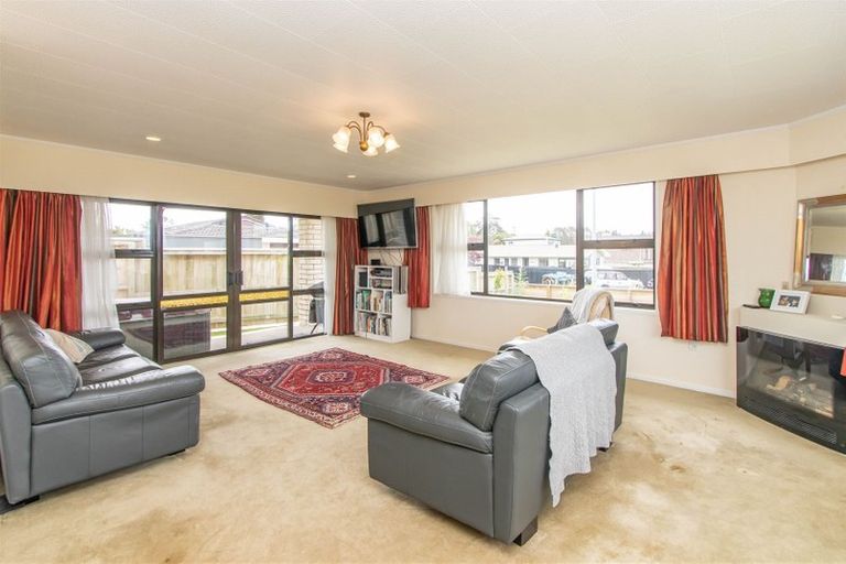 Photo of property in 4 Pokaka Place, Inglewood, 4330