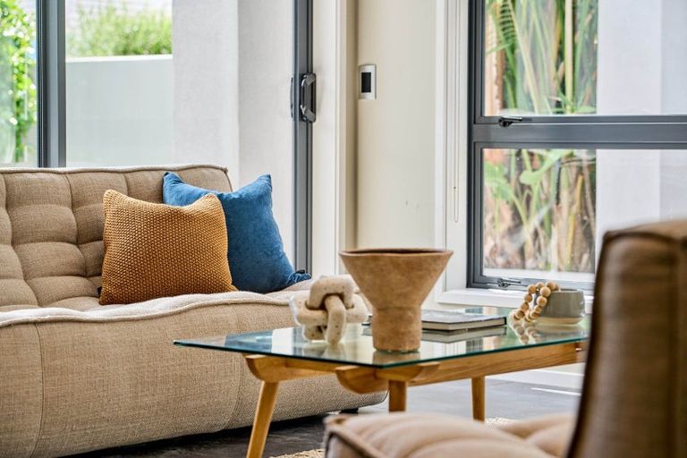 Photo of property in 29d Wai-iti Crescent, Woburn, Lower Hutt, 5010