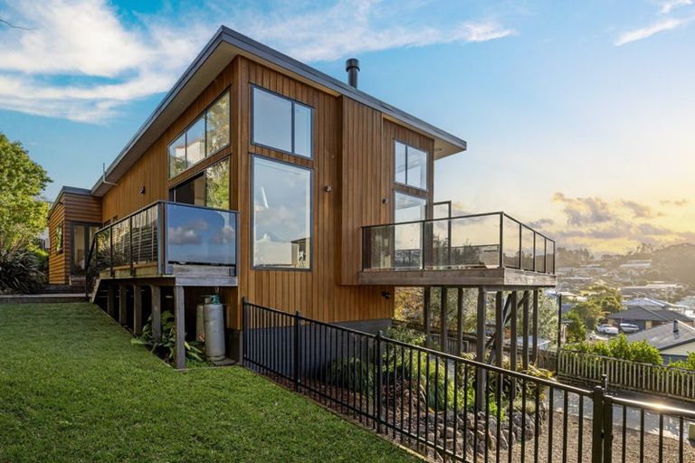 Photo of property in 21 Ariel Place, Snells Beach, 0920