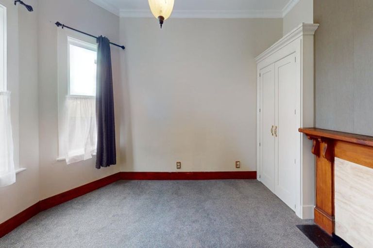 Photo of property in 11 Hereford Street, West End, Palmerston North, 4410