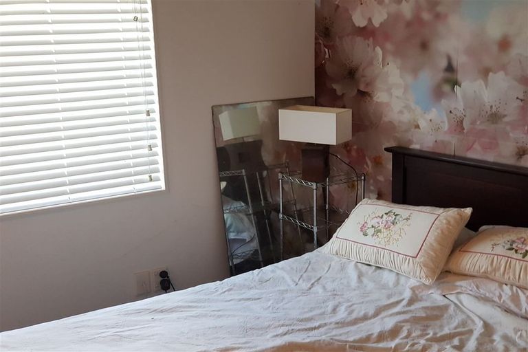 Photo of property in 3a Olwyn Place, Greenhithe, Auckland, 0632