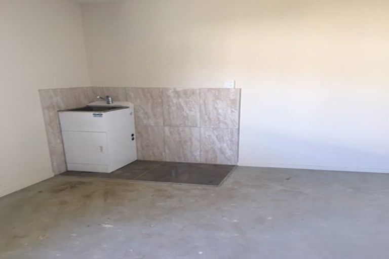 Photo of property in 15 Dissmeyer Drive, Clover Park, Auckland, 2019