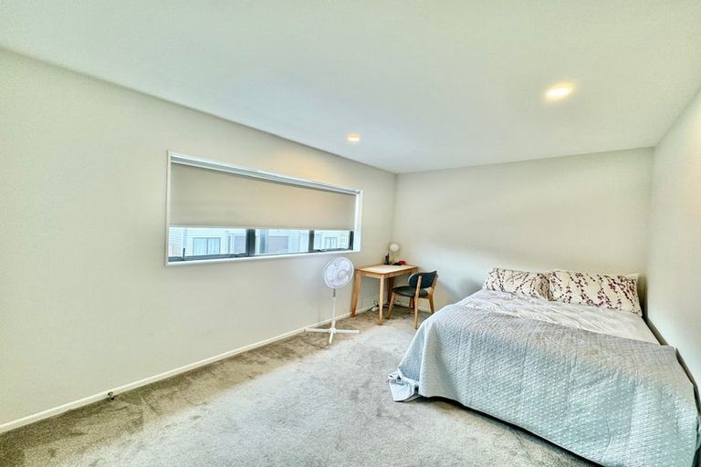 Photo of property in 61a Seabrook Avenue, New Lynn, Auckland, 0600