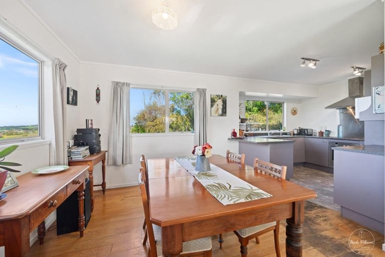 Photo of property in 24 Totara Rise, Maungaturoto, 0588