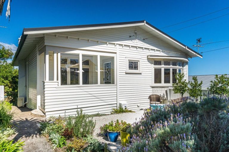 Photo of property in 8 Westmere Crescent, Westmere, Auckland, 1022
