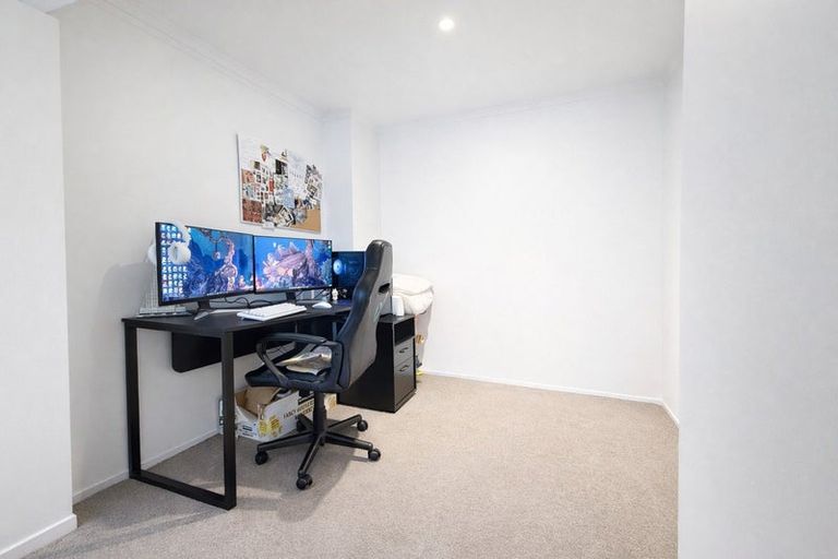 Photo of property in 14a/30 Westward Ho, Glen Eden, Auckland, 0602