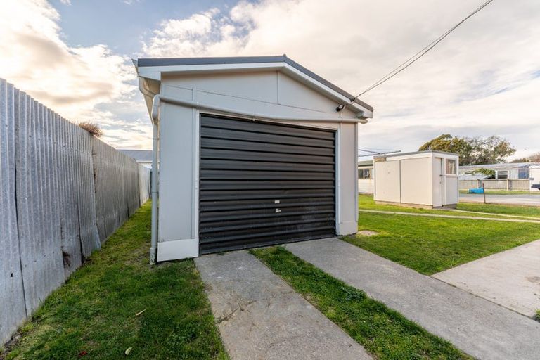 Photo of property in 68 Hornbrook Street North, Temuka, 7920