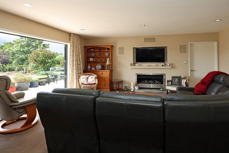 Photo of property in 58d Essex Street, Weston, Oamaru, 9401