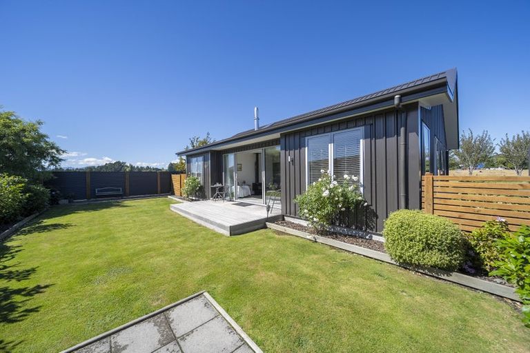 Photo of property in 37 Paton Place, Te Anau, 9600