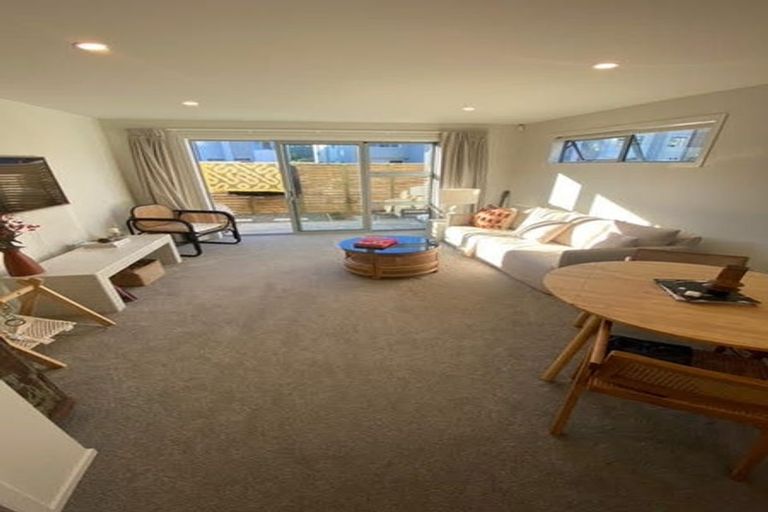 Photo of property in 1117e High Street, Taita, Lower Hutt, 5011