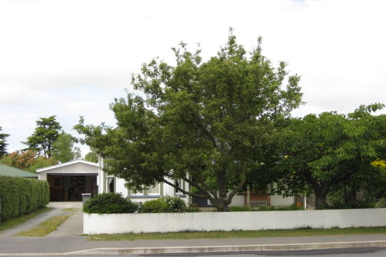 Photo of property in 15 Seddon Street, Rangiora, 7400