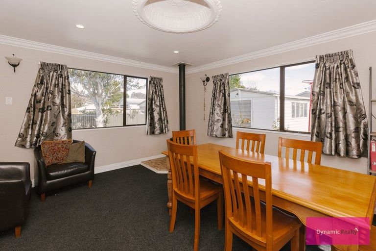 Photo of property in 36 Burns Avenue, Takaro, Palmerston North, 4412