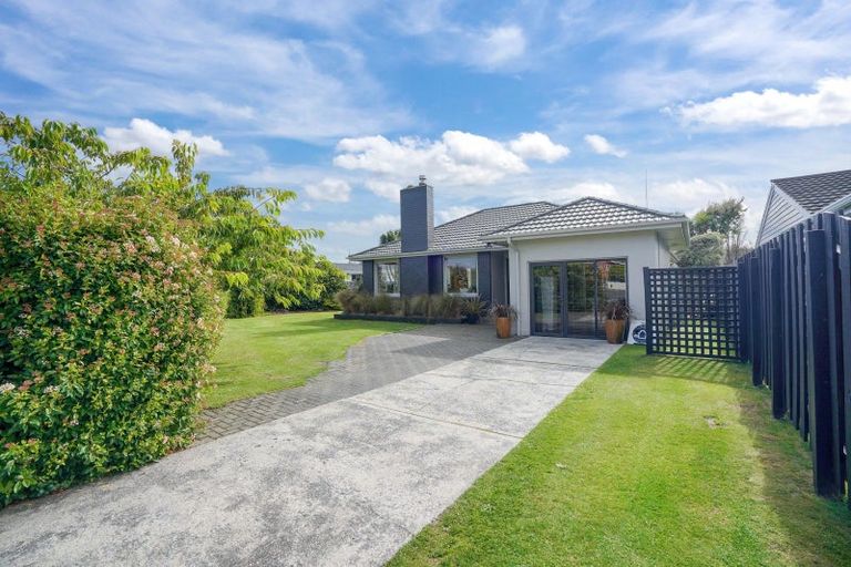Photo of property in 28 Cruickshank Crescent, Rosedale, Invercargill, 9810